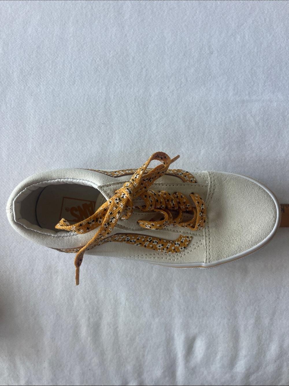 NWOT VANS Girls Size 1 Cream Kids Sneakers with Yellow Floral Laces - Picture 10 of 11